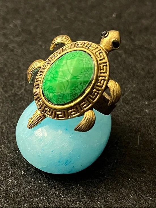 Vintage Turtle Ring with Green Faceted Stone and Antique Gold Finish Adjustable