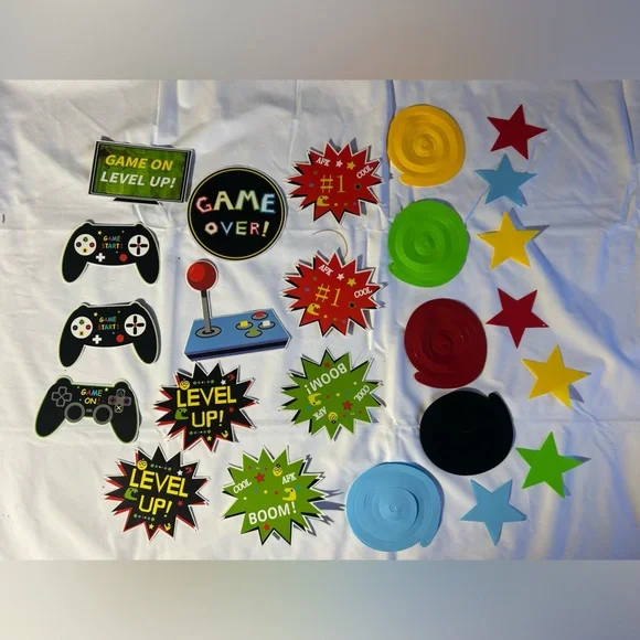 Game On! 34-Piece Video Game Party Swirls -