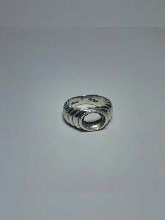 925 Sterling Silver Ribbed Ring Setting - No Stone