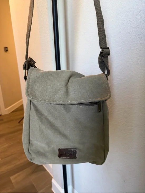 Casual Men's Messenger Bag in Olive Green Canvas