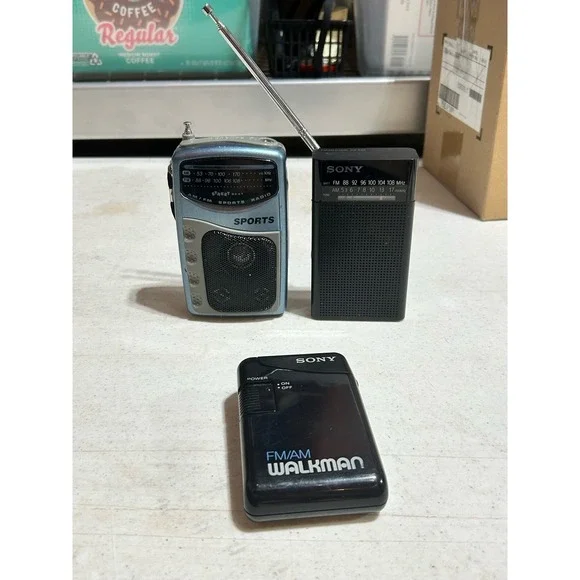 Lot of 3 Vintage AM/FM Radios – Sony‎ ICF-P26, Sony Walkman SRF-29,Read...