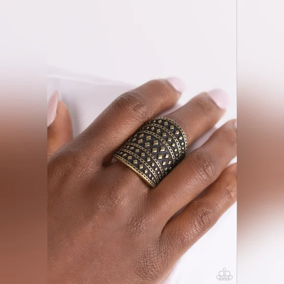 Diamondback Bravado Brass Ring