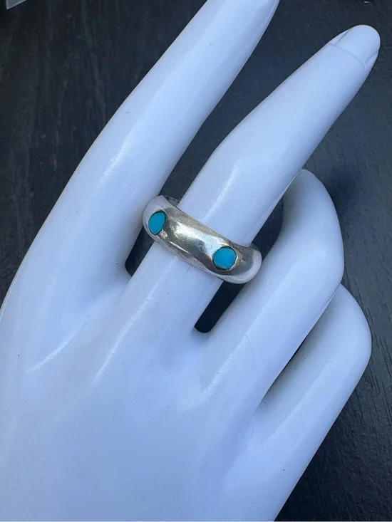 Mexico Sterling Silver Ring with Turquoise Inlay - Size 7.75