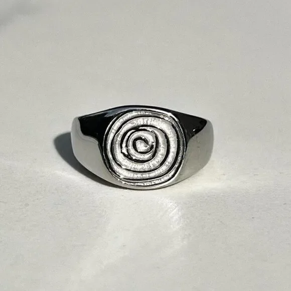 New! “Mila” Silver Engraved Swirl Chunky Ring