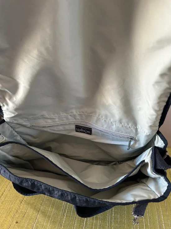 Kipling Black Nylon Messenger Bag with Adjustable Strap expandable unisex