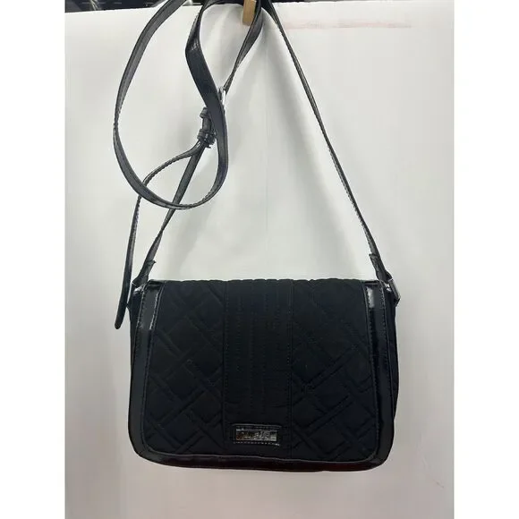Vera Bradley Iconic Quilted Messenger‎ Bag Black Pattern Lining