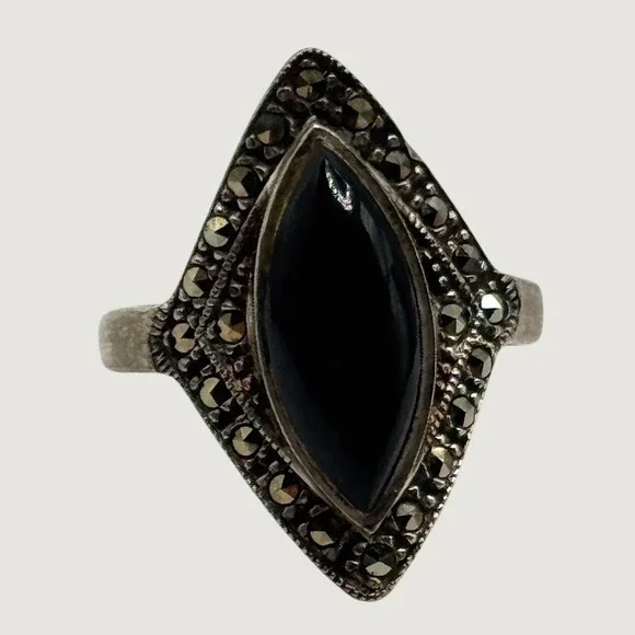 Sterling Silver Onyx Marcasite Ring Size 6.75