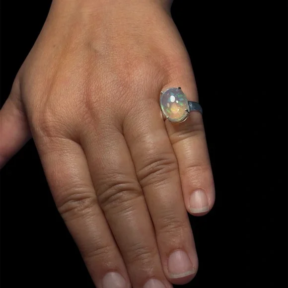 Handmade 925 Sterling Silver Australian Opal Ring 4 Carat Size 5.5