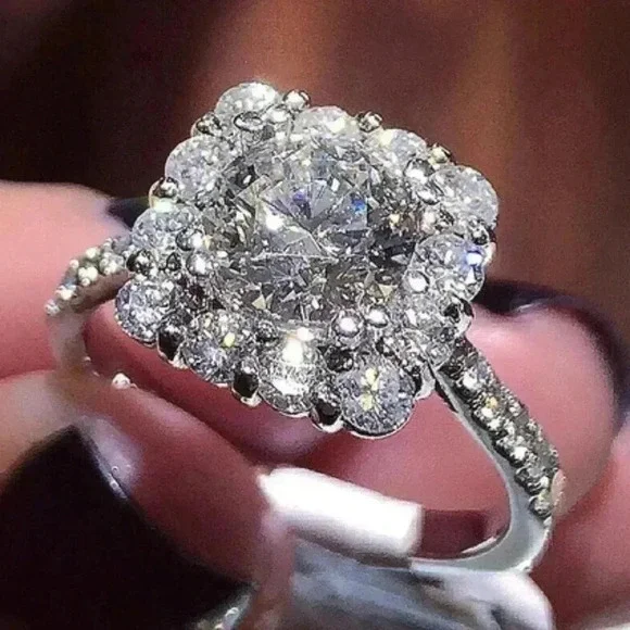 🌸925 Silver Plated Round Radiant White CZ Noble Spirit Ring, GPMB1430