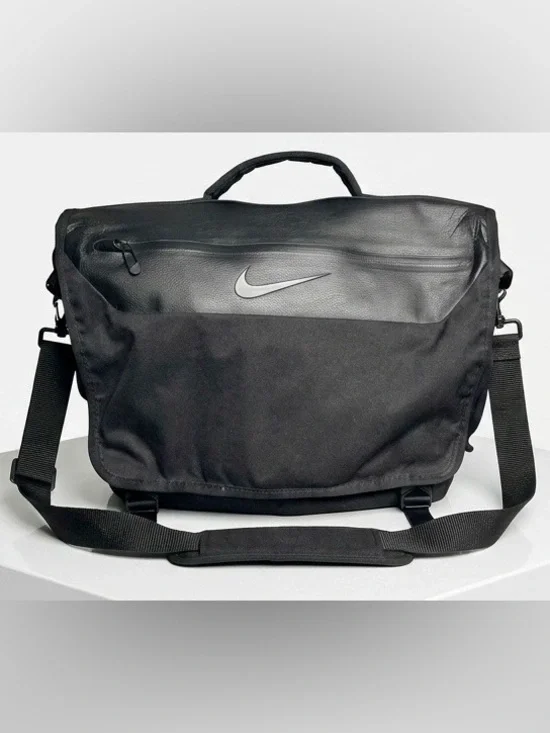 Nike Cheyenne Premium Leather Messenger Bag - Rare GA0256-001