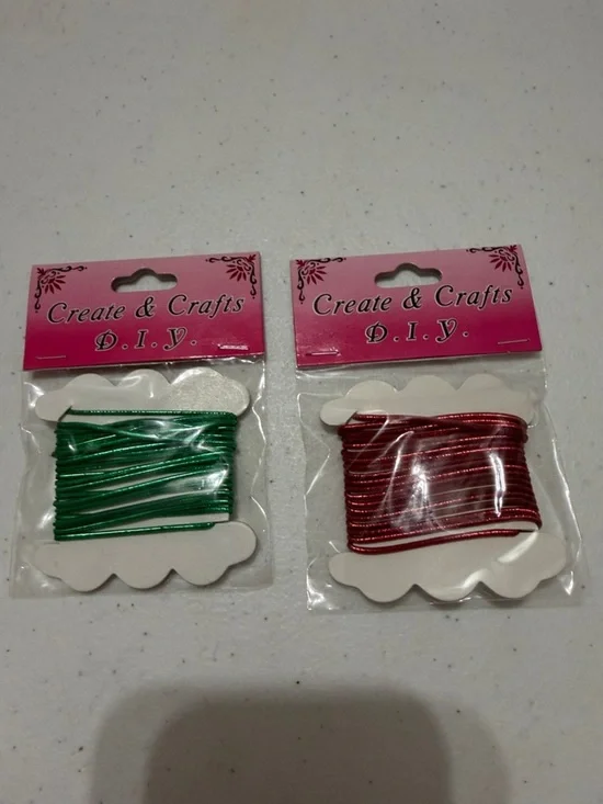 🩷5/$10🩷 Red & Green String