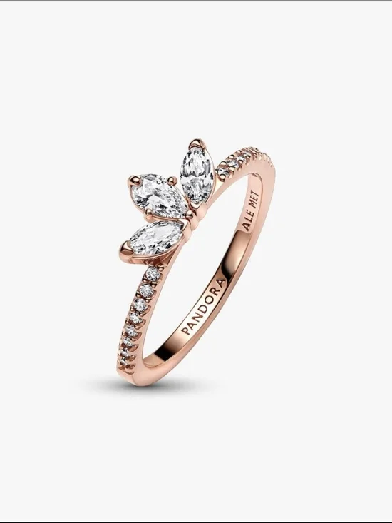 Pandora Sparkling Herbarium Cluster Ring14k rose gold plating 182392c01-56