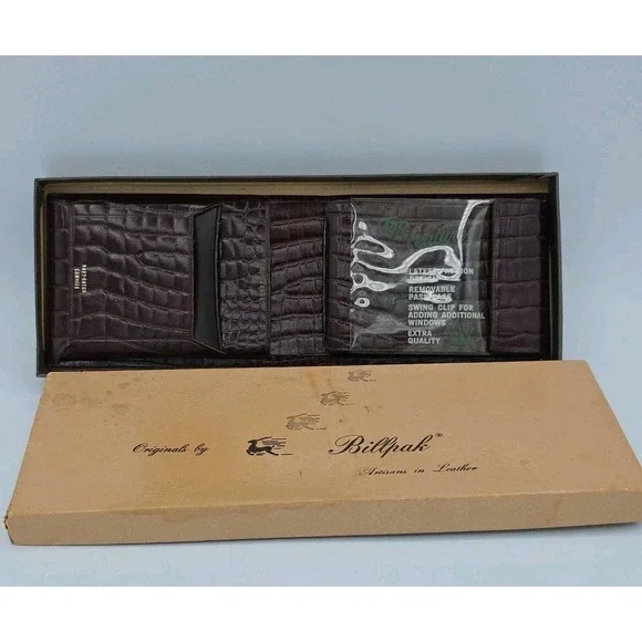 1960s‎ MCM Slim Bi-fold Wallet Brown Baby Alligator cowhide Leather NIB