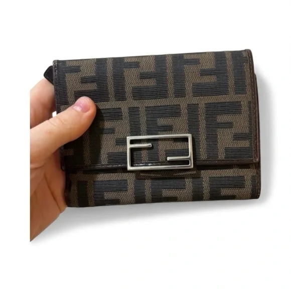Fendi Logo‎ Canvas Wallet in Brown and Black