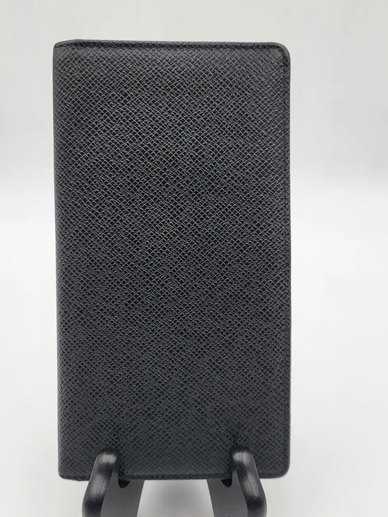 LOUIS VUITTON Taiga Porte Valeurs Organizer Wallet Black..Authentic..