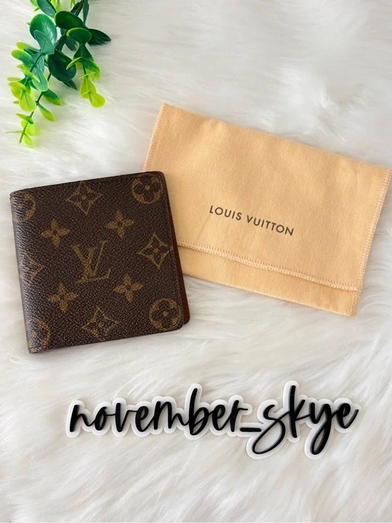 Louis Vuitton Monogram‎ Canvas Men's Bifold Wallet