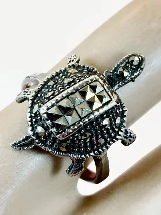 Vintage RIng, Turtle, Head Moves, Articulated, Sterling Silver, Marcasite