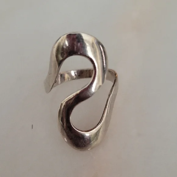 Sterling Silver Ring Contemporary Style