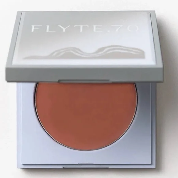 🟠NWT! FLYTE.70 HazyCheek Crème Blush: Look of Love (Vegan)