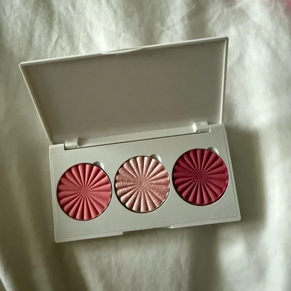 OFRA Pink Blush Palette