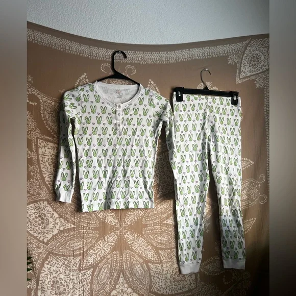 ROLLER RABBIT LIMITED EDITON Lovely Bunny Kids Pajama Set