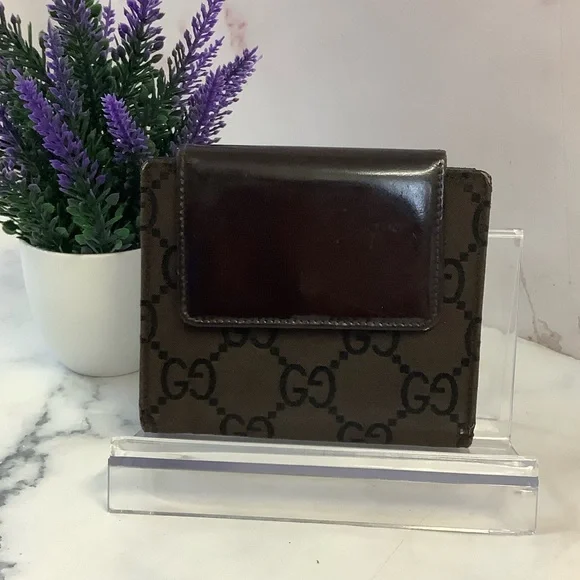 GUC Gucci Vintage Bifold Wallet