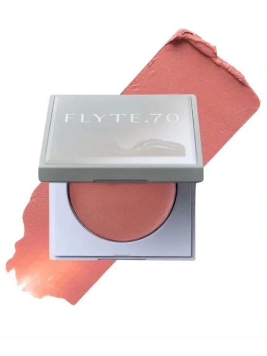 FLYTE.70  Hazy Cheek Crème Blush tenderness (Neutral blushed rose)