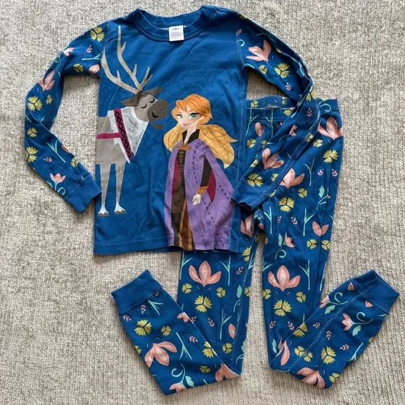 Hanna Andersson Frozen II Pajama Set‎ Anna Sven Blue Floral Organic Cotton