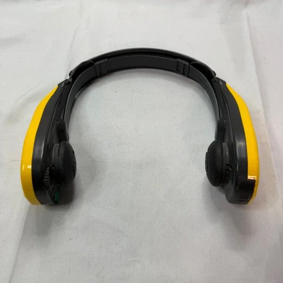 Sony Sports SRF-M50 FM Stereo Receiver Headphones Yellow Vintage Radio Walkman