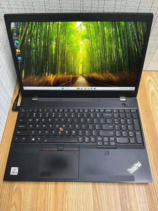 Lenovo ThinkPad T15p Gen 1 15.6