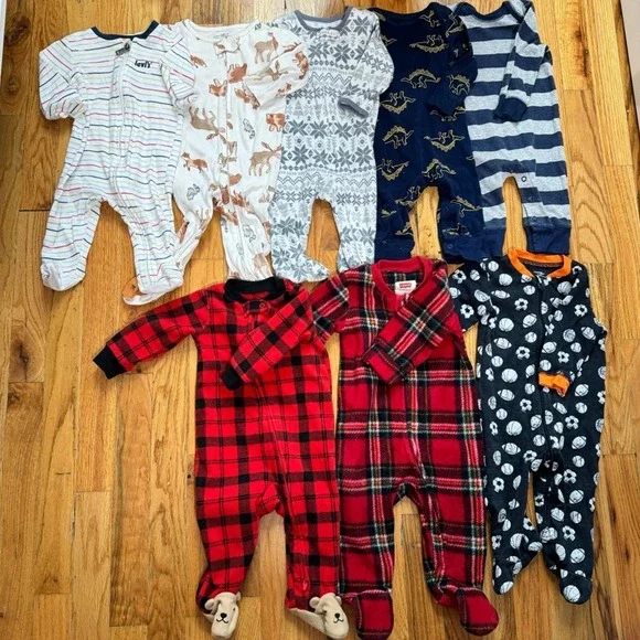 Levi's, Carters, George's - 8‎ Baby Pajamas size 3/6 months, 6 footing,2 no food