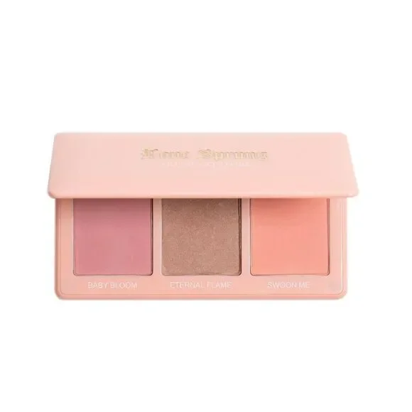 ARTIST COUTURE in Love Sprung Palette in Volume 1