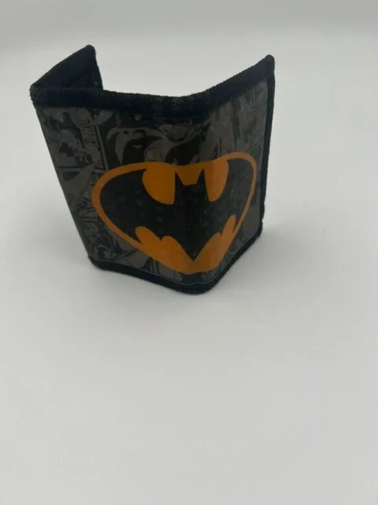 Vintage Batman Rubberized Bi-fold Wallet Graphic Comic Zipper Pocket Keyring
