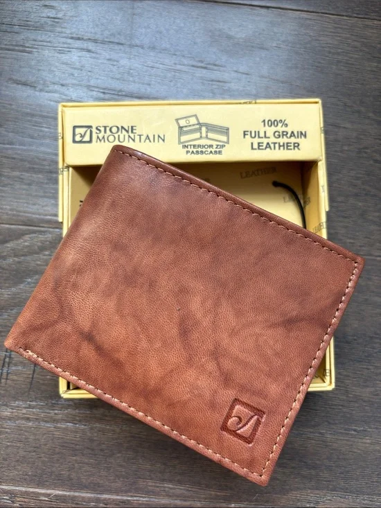 Stone Mountain Genuine Leather,interior zip,  pass case,RFID protection,12 card
