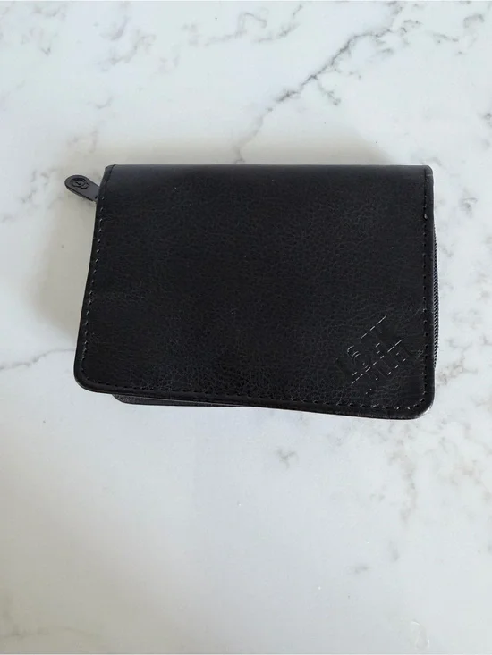 Vintage 90’s Lock Wallet Black Leather Zip Wallet Card Phito ID Holder