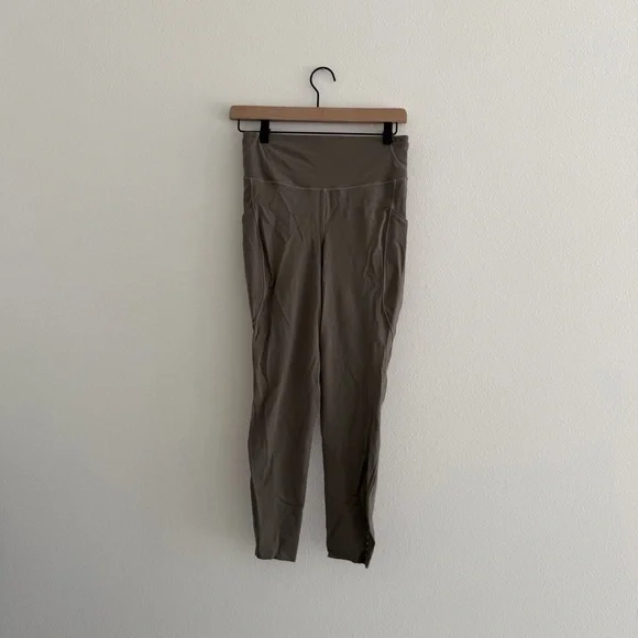 Lululemon Athletica High Rise‎ Run Tight Womens 8 Nulux 25”