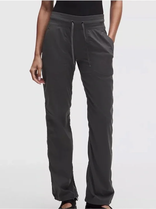 #369 LULULEMON ATHLETICA Charcoal Gray Dance Studio Pants 12S