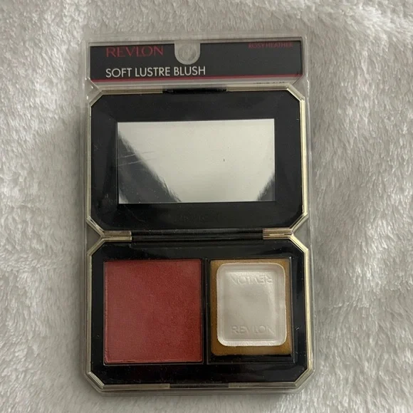 Revlon Soft Lustre Blush - Warm Coral