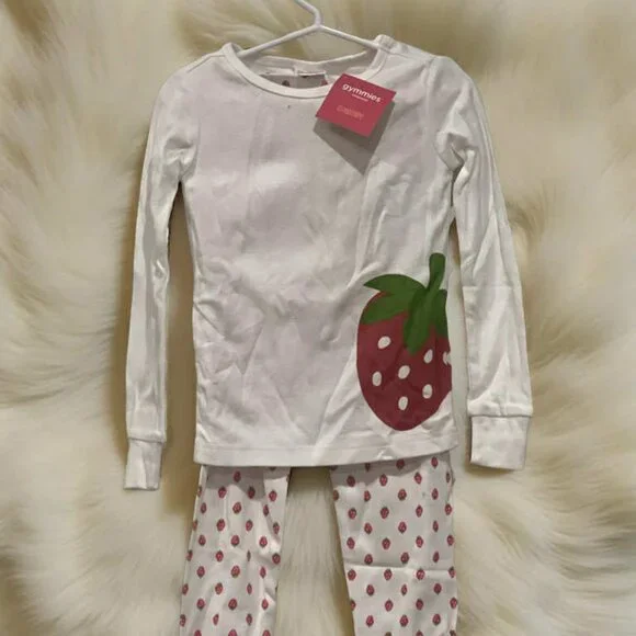 Gymboree NWT White knit Pajamas Embroidered  Strawberries Long Sleeves Pants 6