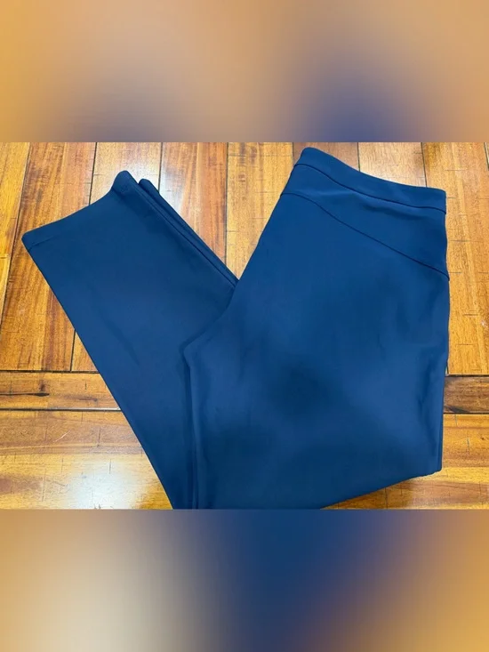 Lululemon On The Move Pant 28'
