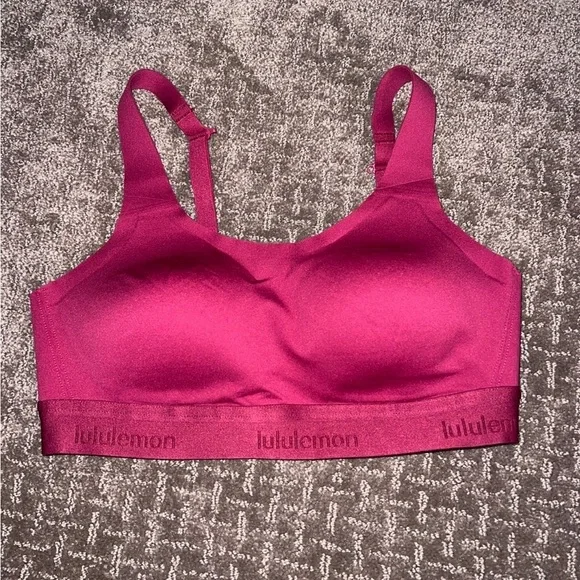 Lululemon padded sports bra
