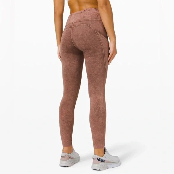 Lululemon Fast and Free HR Tight 25