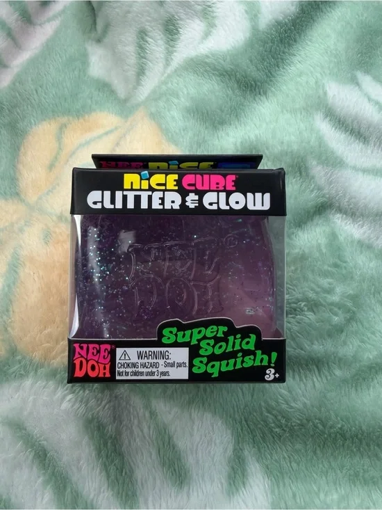 Needoh Glitter & Glow Nice Cube Purple