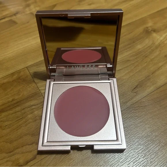 LAWLESS Pinch My Cheeks Blush in Duchess
