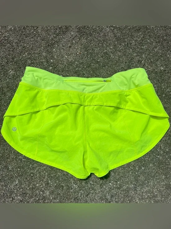 Lululemon speed up shorts low rise 2.5” inseam women’s 10