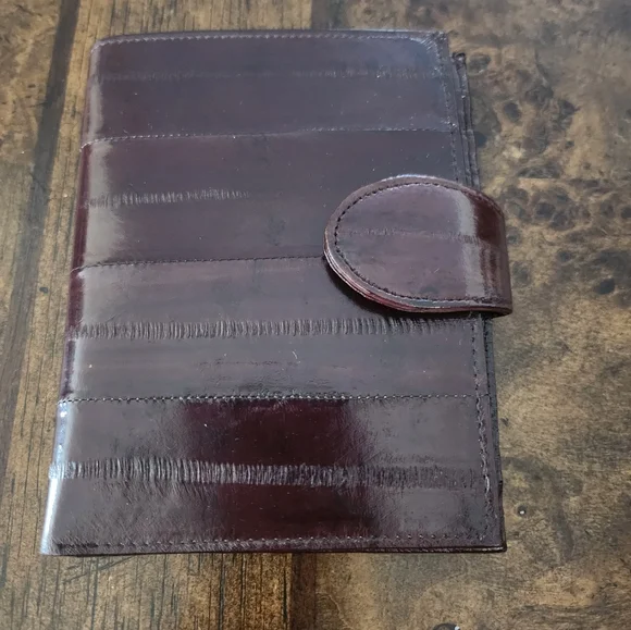 Genuine eel leather wallet NEW