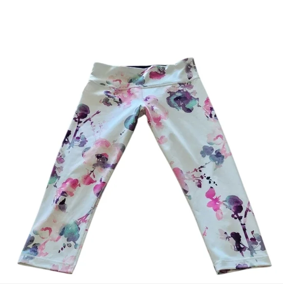 Lululemon Cropped blurred blossom pants