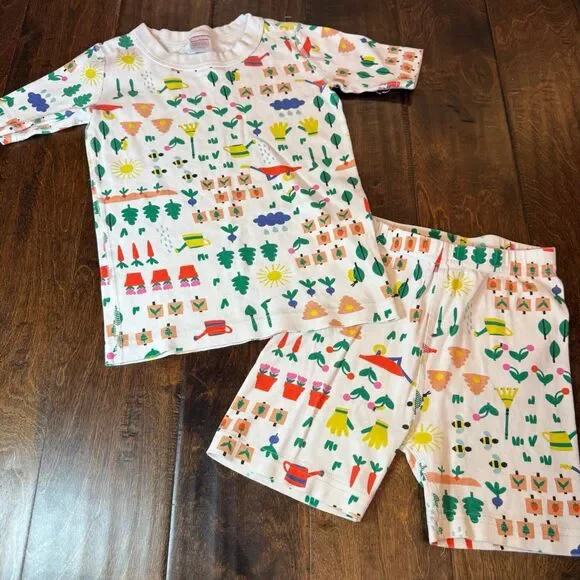 Hanna Andersson Gardening Bees Spring Pajama Set Short Sleeve and Shorts size 8