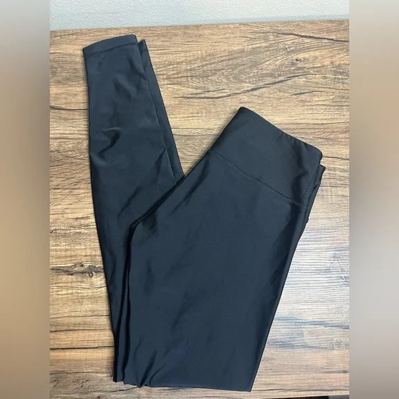 Lululemon Black Performance Leggings 30” | Size 6