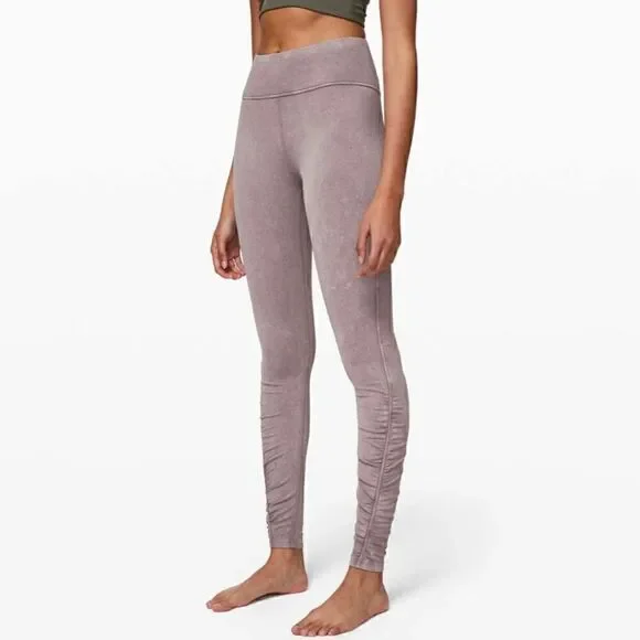 Lululemon Inner Glow Tight 28
